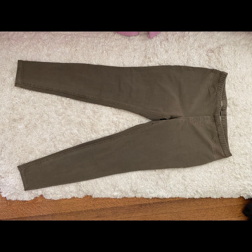 Hue Olive Legging Jeans